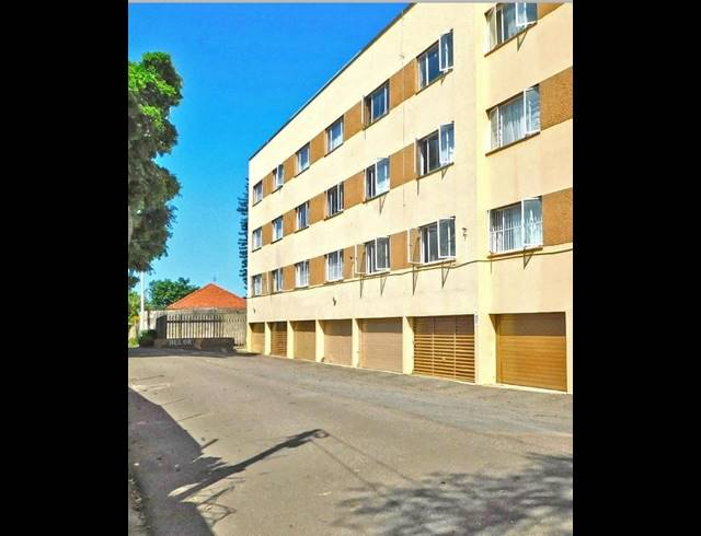 3 BEDROOM APARTMENT FOR SALE IN WINDERMERE